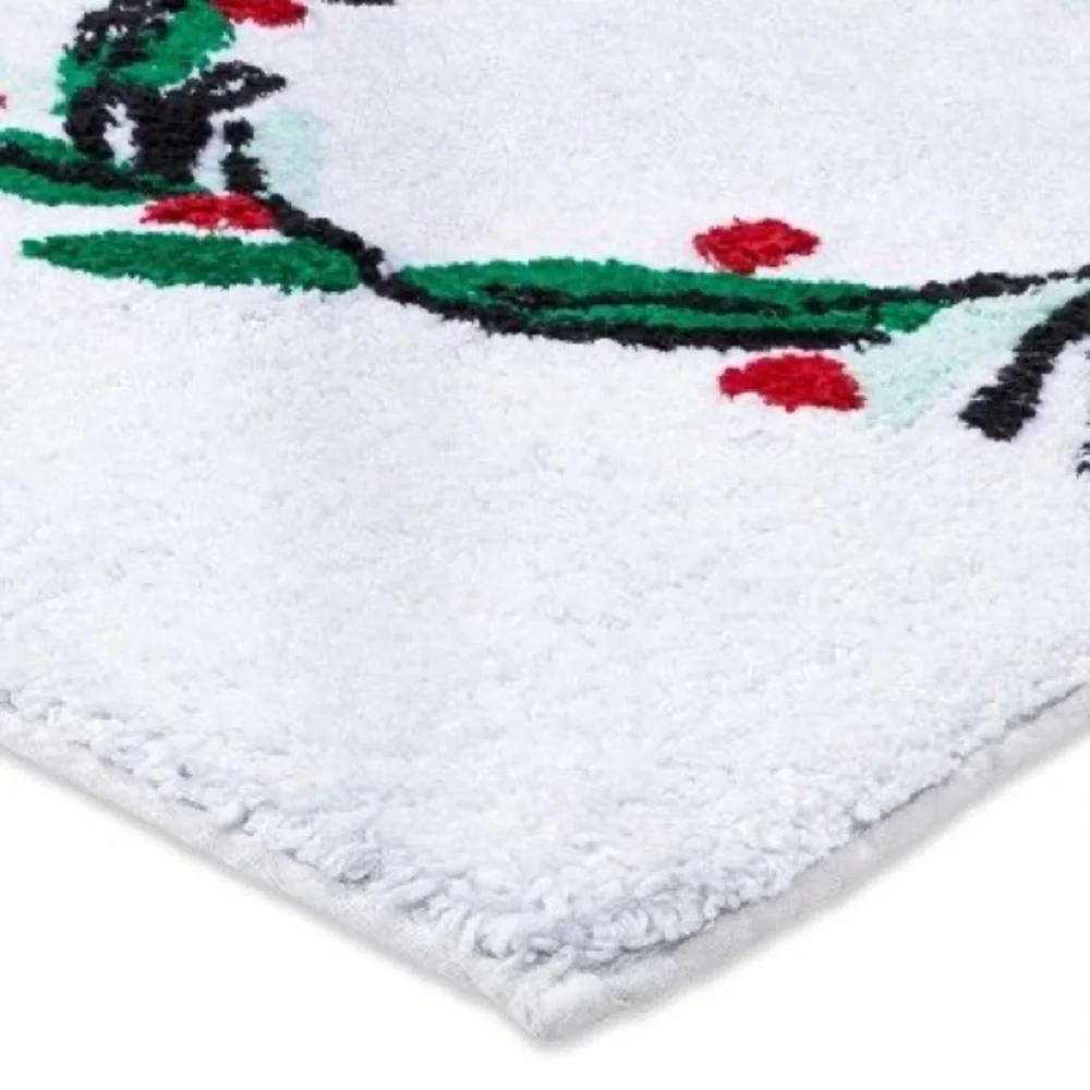 NWT Wondershop Holiday Bath Rug with Wreath design